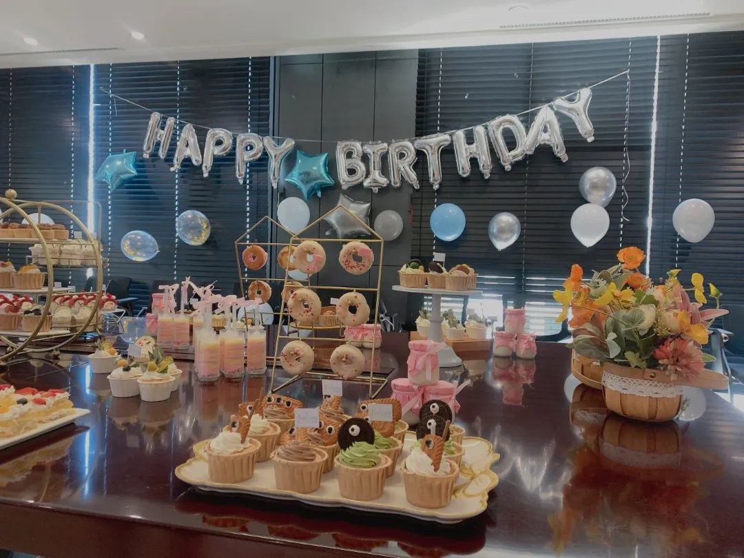 pg赏金女王生日会 | 新的一岁 平安顺遂(图1)